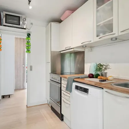 Beautiful In With Kitchen