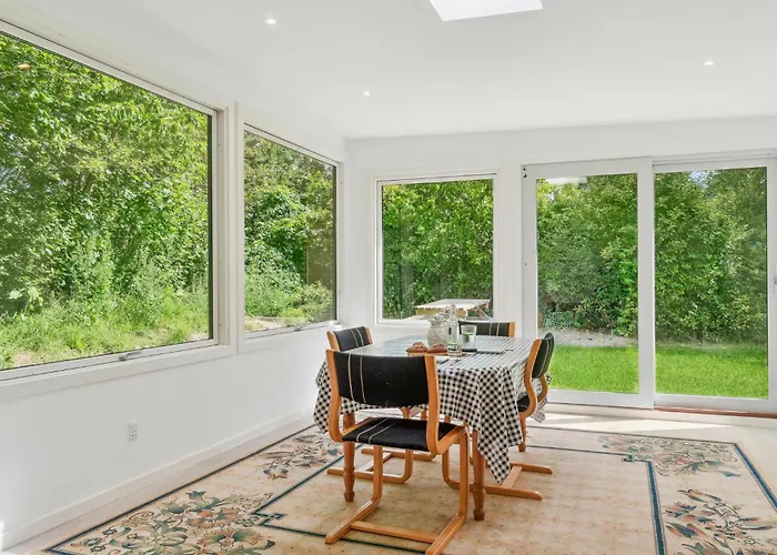 Beautiful In With Kitchen *